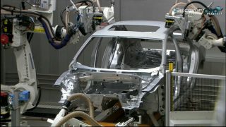 Nasıl Yapılmış? Otomobil Fabrikası Robotları